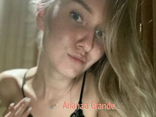 Arianaa_Grande