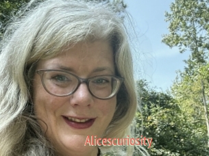 Alicescuriosity
