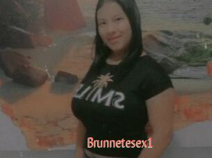 Brunnetesex1