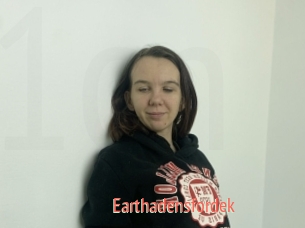 Earthadensfordek
