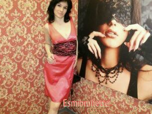 Esmibrunette