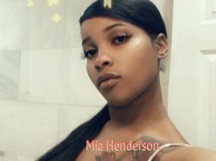 Mia_Henderson