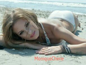 MoniqueCherie