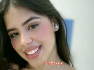 Miafoxyx