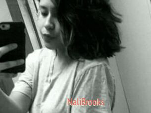 Nali_Brooks