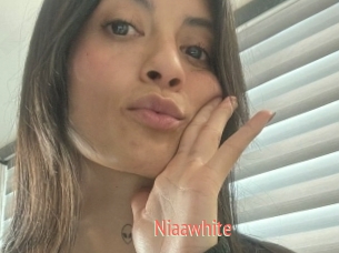 Niaawhite
