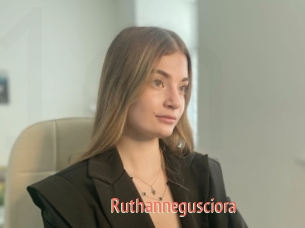 Ruthannegusciora