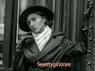 Sweetygirlonee