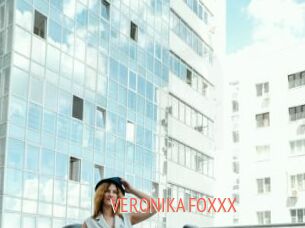 VERONIKA_FOXXX