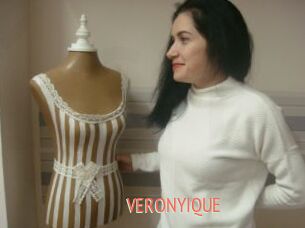 VERONYIQUE
